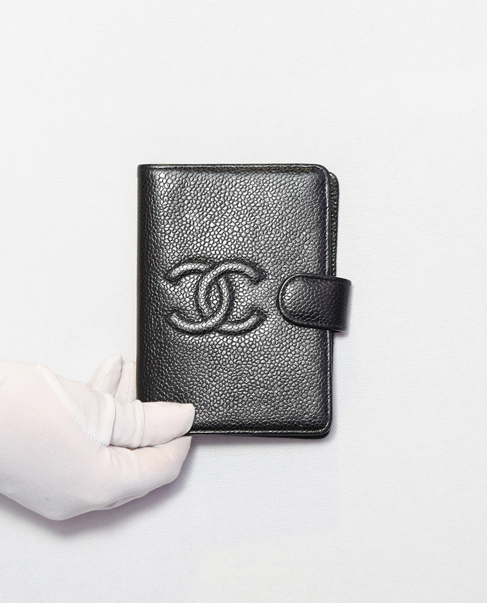 Chanel Agenda Cover, Small Leather Goods - Designer Exchange | Buy Sell  Exchange