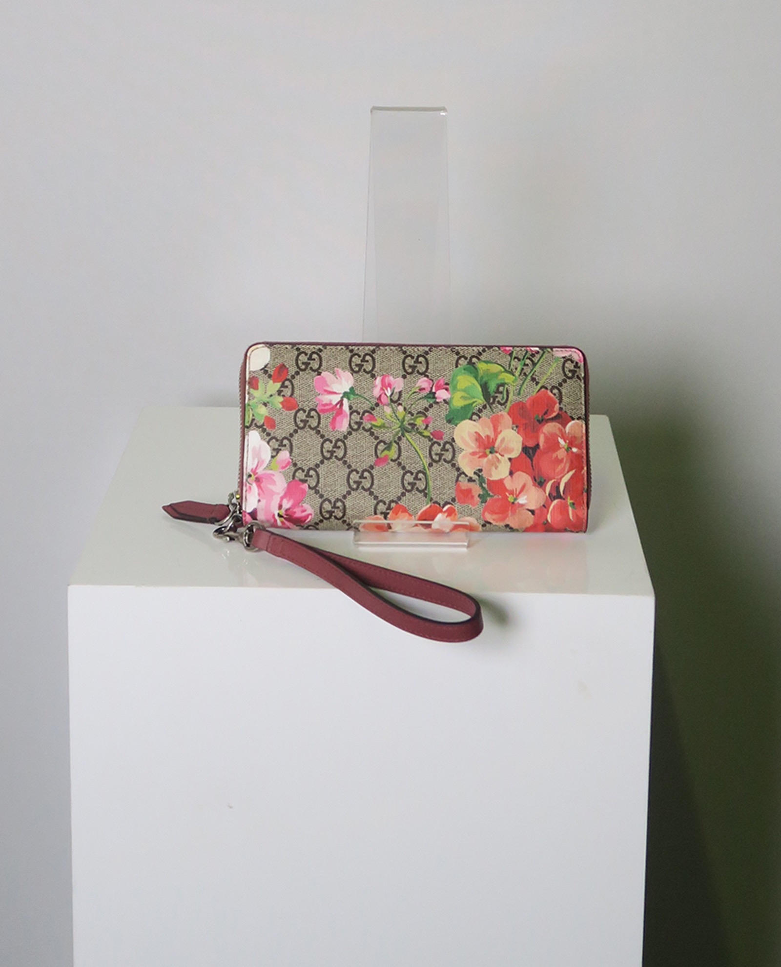 Gucci GG Blooms Wrist Wallet, Small Leather Goods Designer