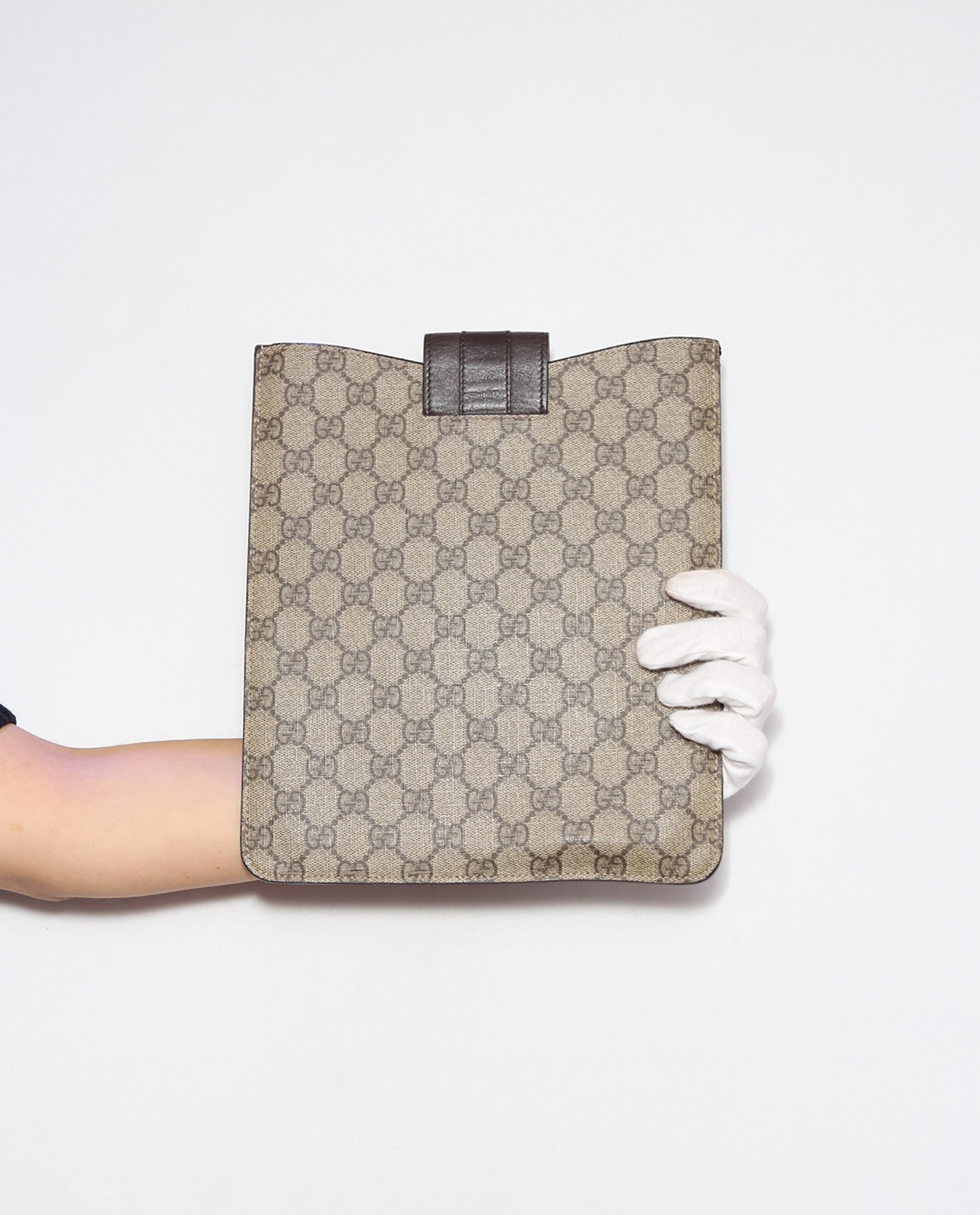 Gucci Brown Guccissima iPad Case – The Closet