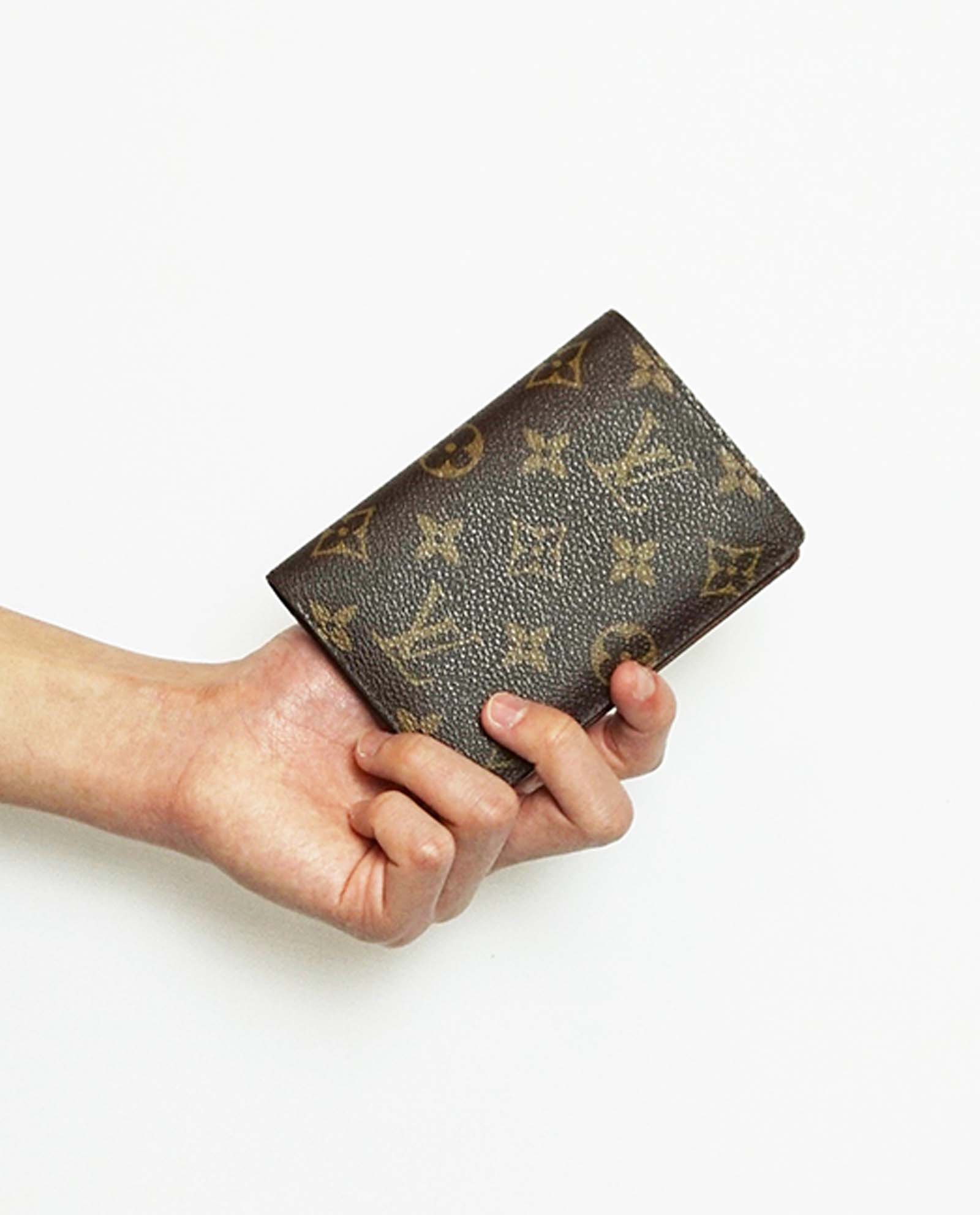 Louis Vuitton Medium Wallet Monogram Canvas – l'Étoile de Saint Honoré