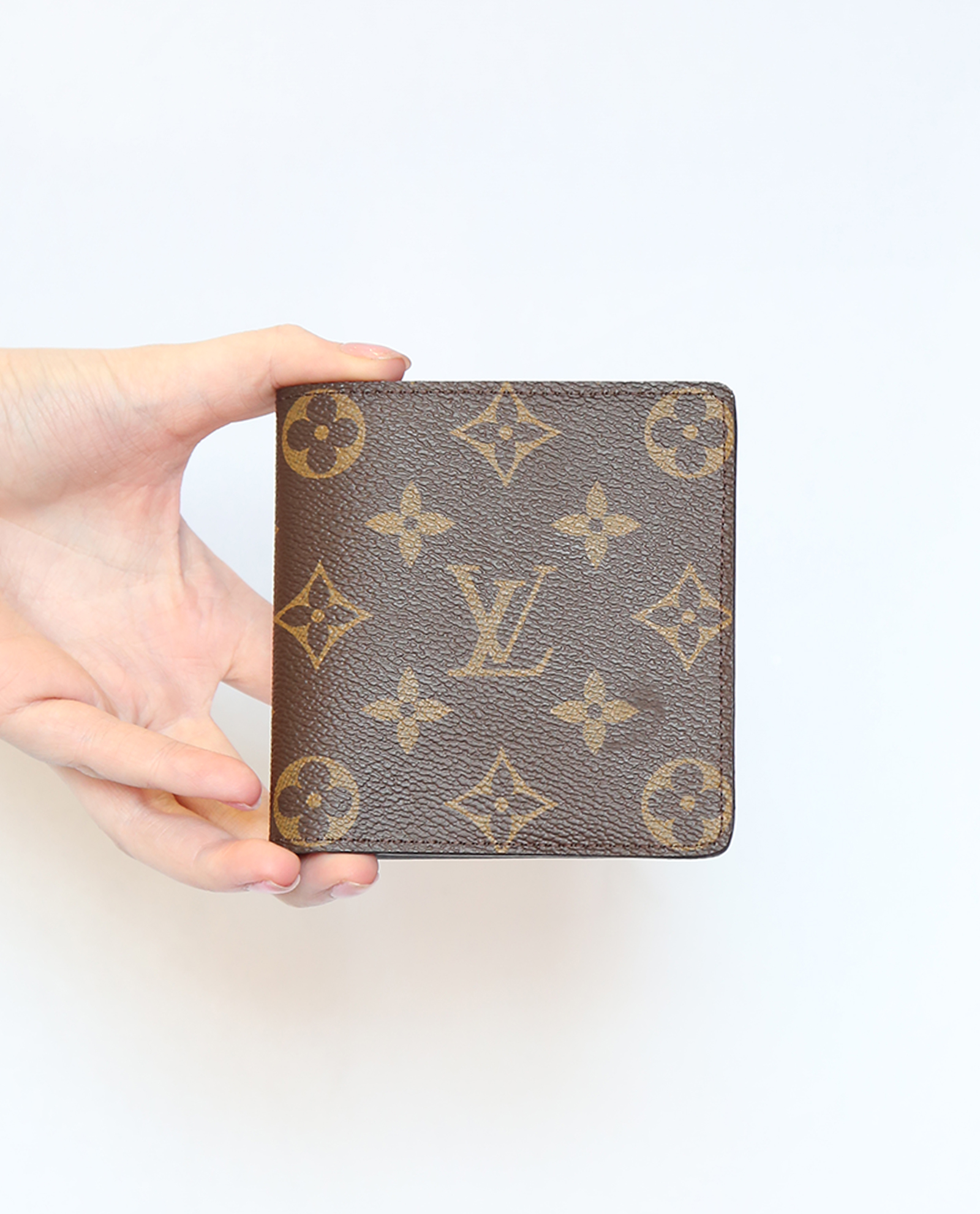 Louis Vuitton Mens Billfold Wallet, Small Leather Goods - Designer