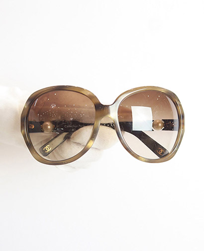 Chanel 5141-H Oval Collection Perle, front view