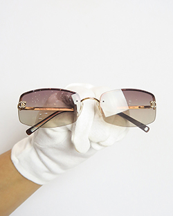 Pre-loved Chanel Crystal CC 4093-B Sunglasses - £70