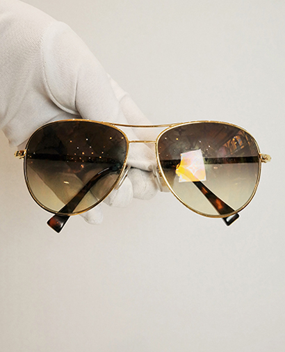 Louis Vuitton Conspiration Pilote Sunglasses, front view