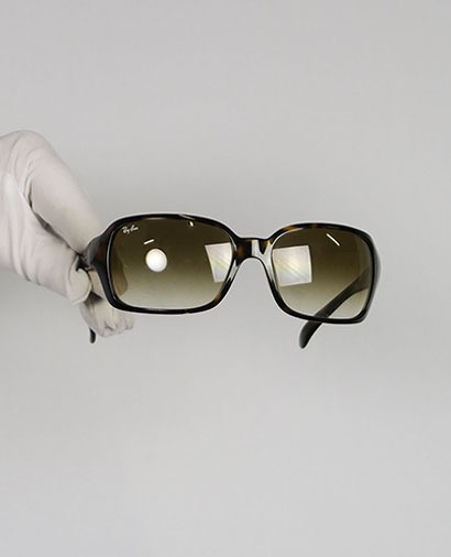 RB4068 Sunglasses, front view