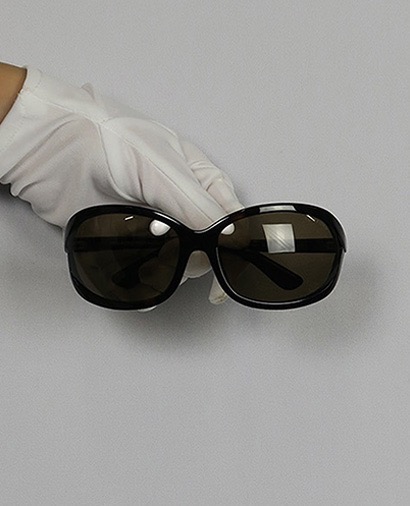 Tom Ford Vivienne TF278 Sunglasses, front view