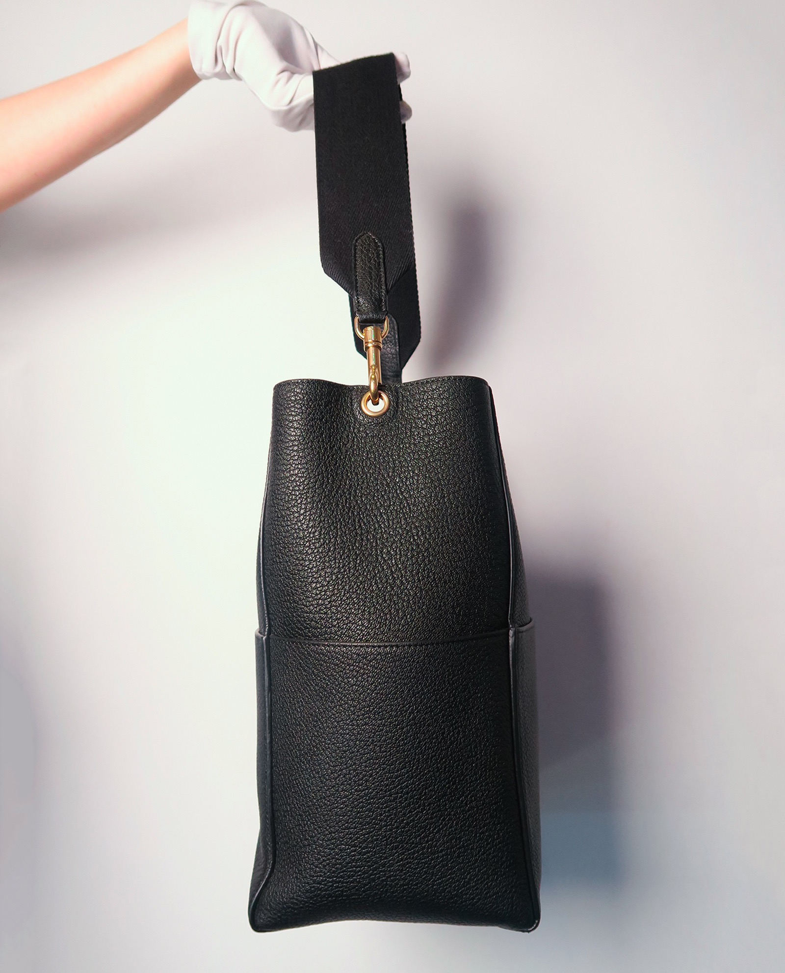 Celine Sangle Small Bucket Bag Wine – The Luxury Exchange PDX