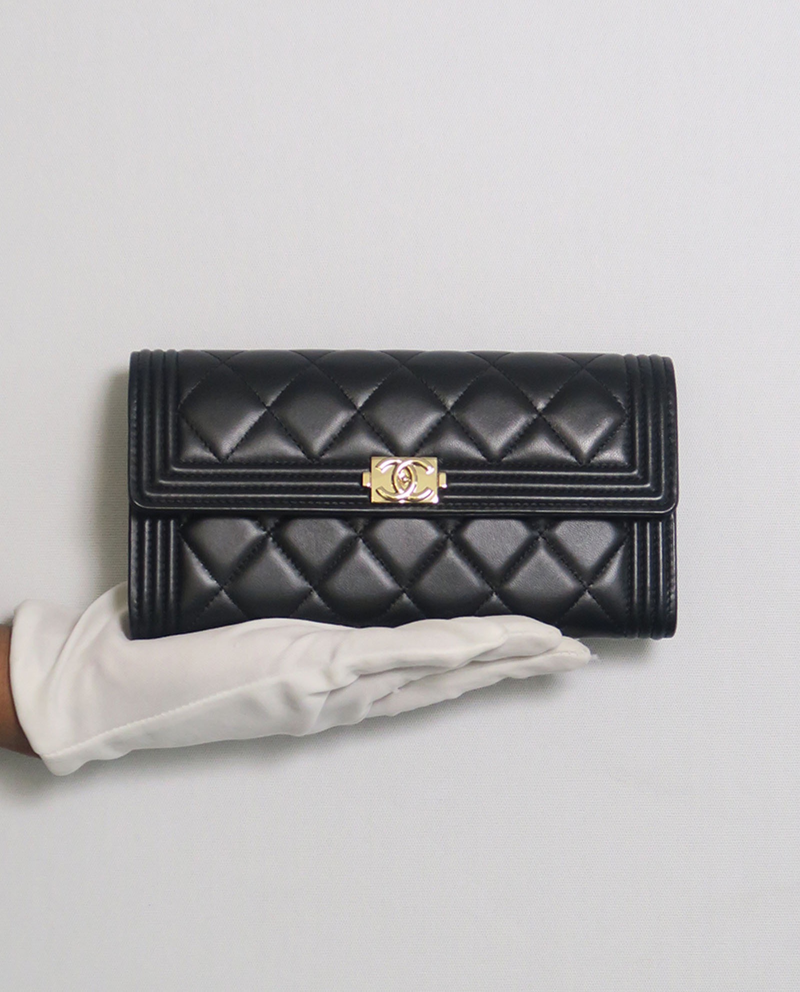 Boy Chanel Flap Wallet, Chanel Designer Exchange Buy Sell Exchange