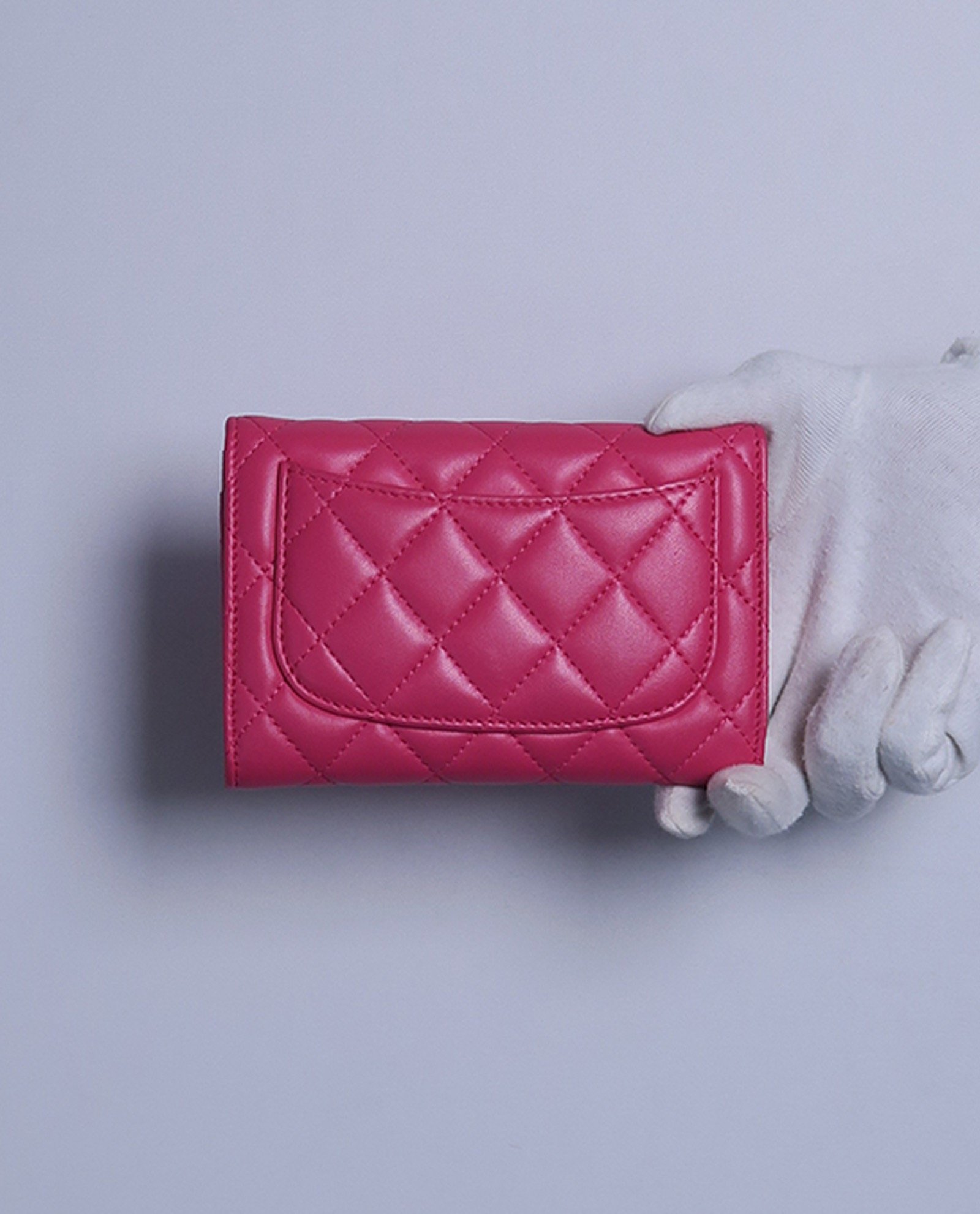 Classic Small Flap Wallet, Chanel - Designer Exchange | Buy Sell Exchange