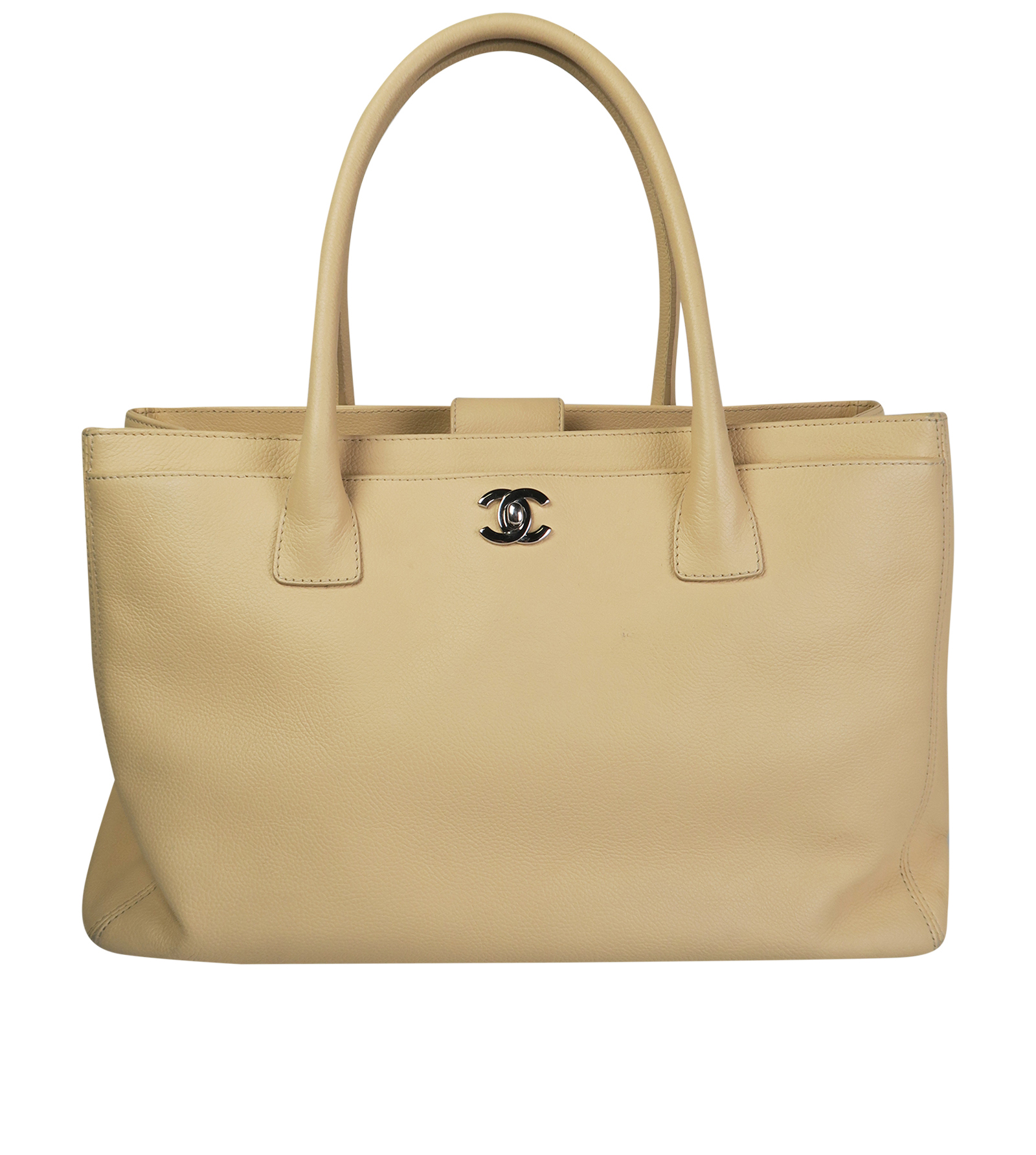 cerf tote chanel