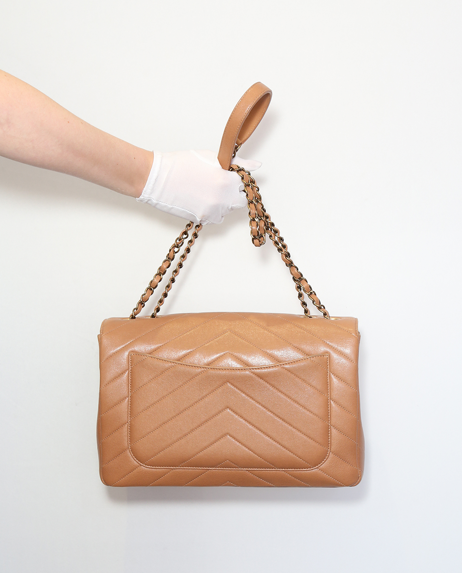 Chanel Cream Chevron Lambskin Coco Envelope Flap Bag – LuxuryPromise