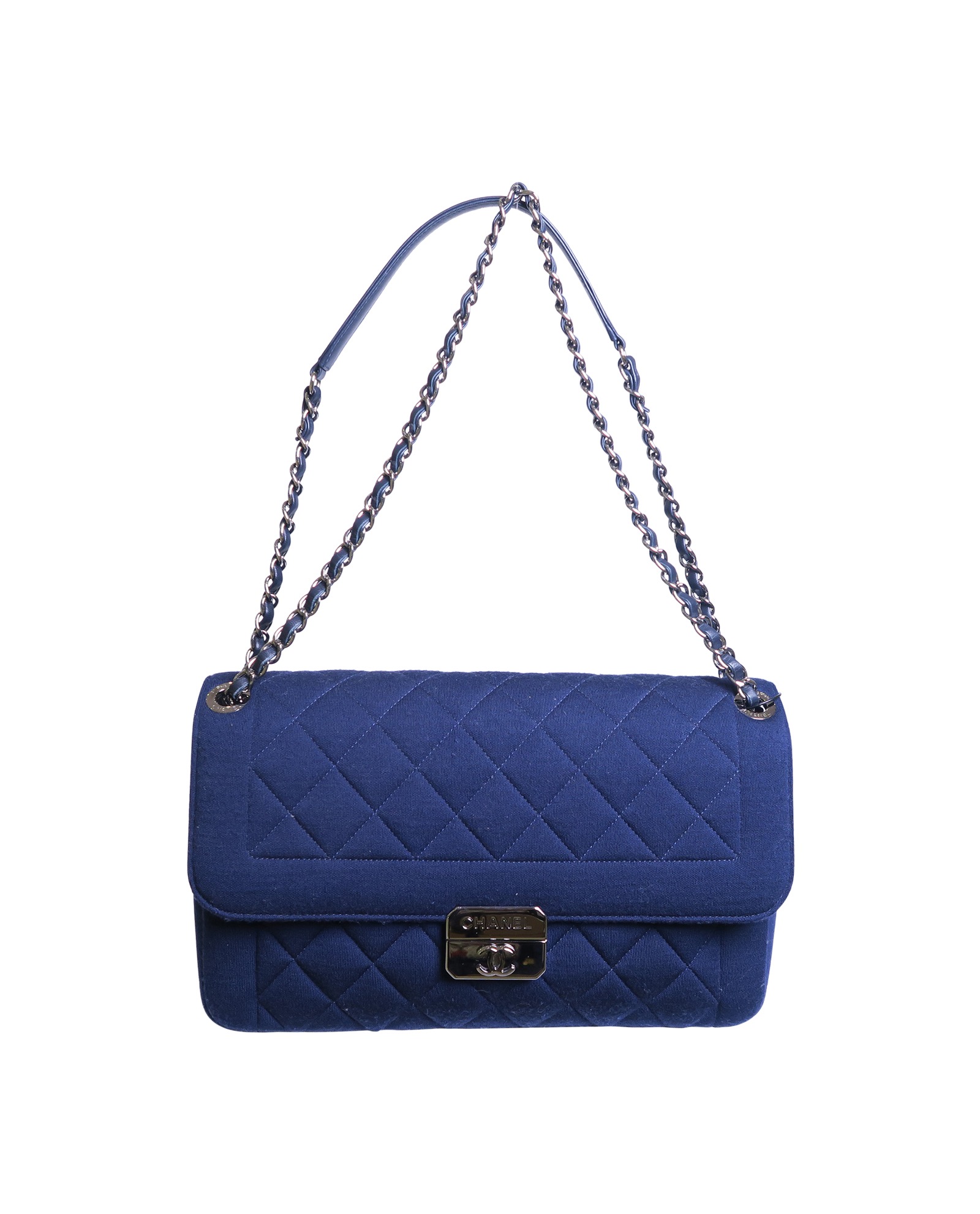 chanel chic flap bag