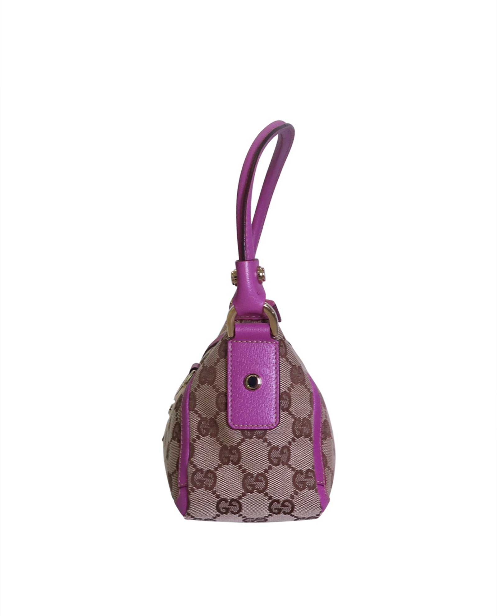 Gucci Lovers 🩷 Check out this adorable Boat Pochette! For additional