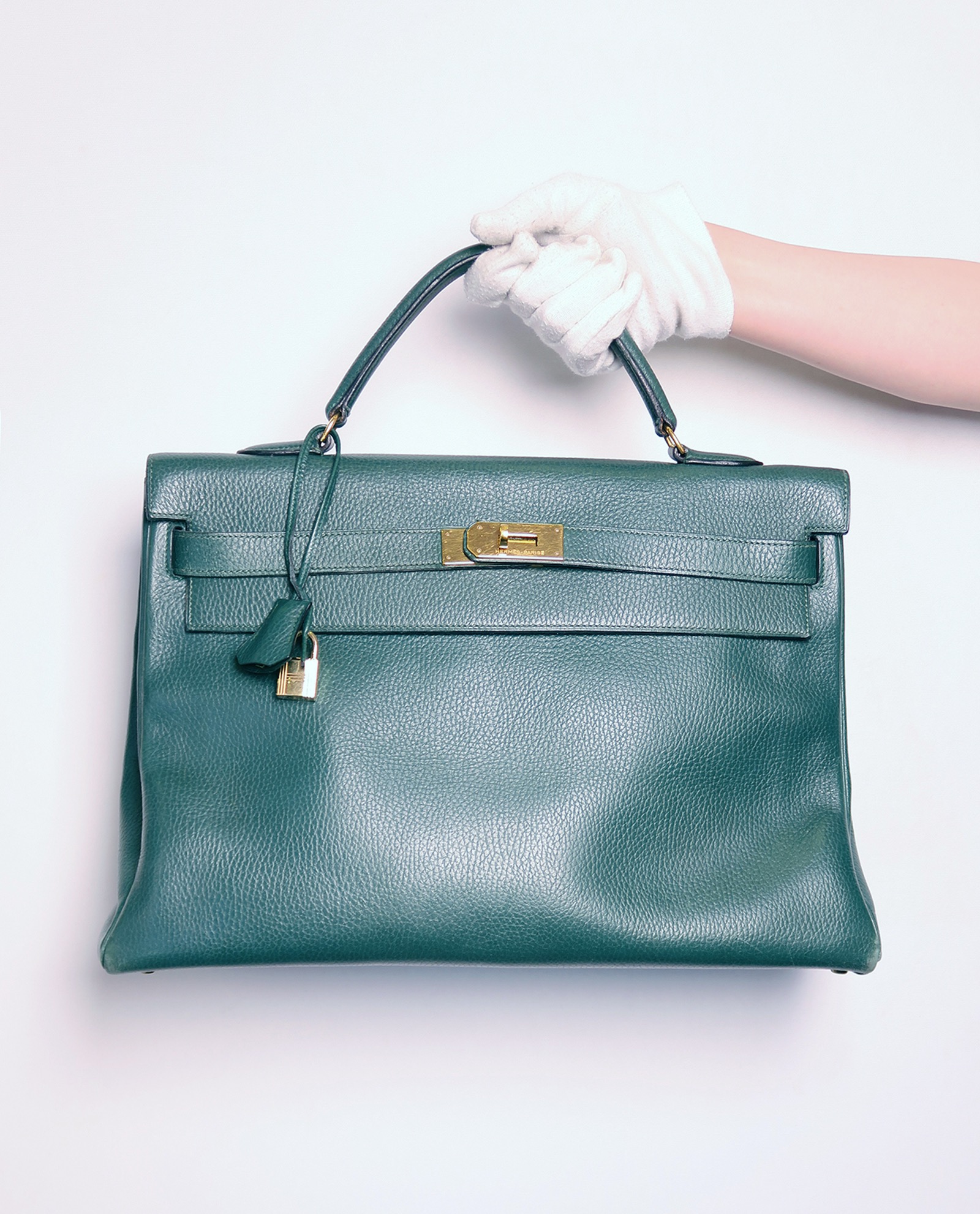 Kelly 40 Vachette Ardennes in Vert Fonce, Hermès Designer