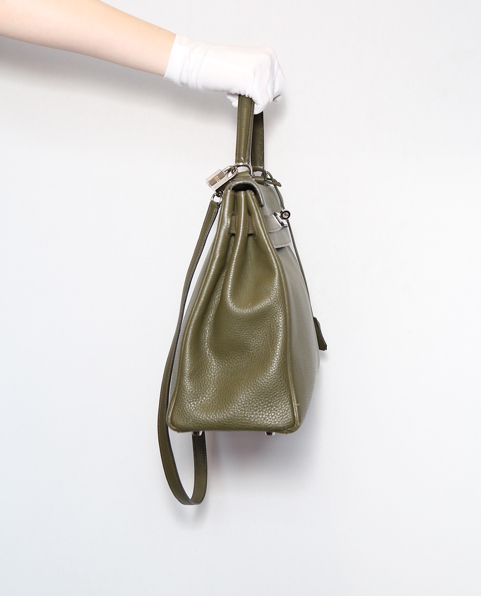 Kelly 35cm Veau Togo in Vert Olive, Hermès - Designer Exchange