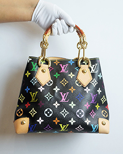 Sold at Auction: Louis Vuitton Audra Handbag