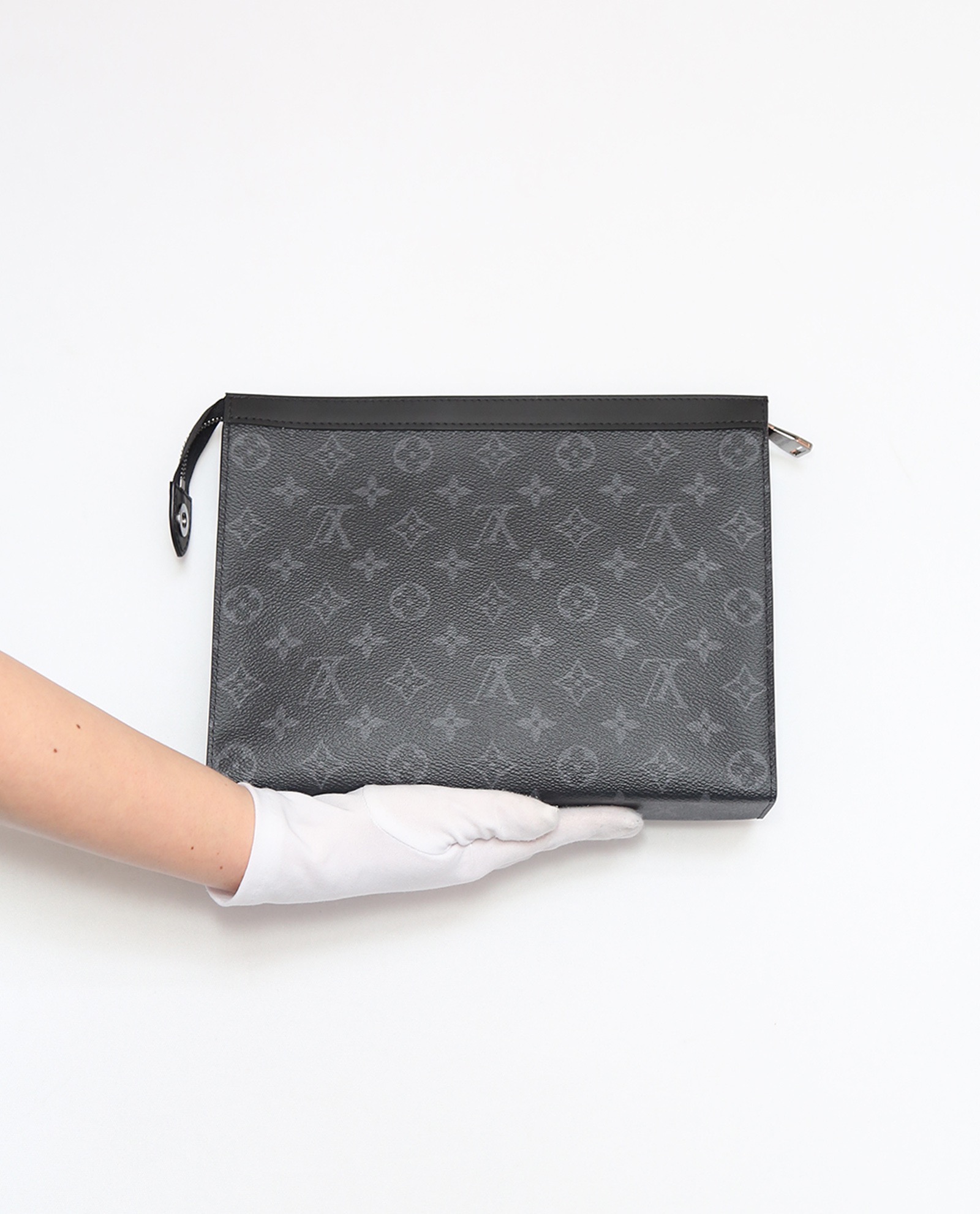 Louis Vuitton Pochette Voyage mm Grey Monogram Eclipse