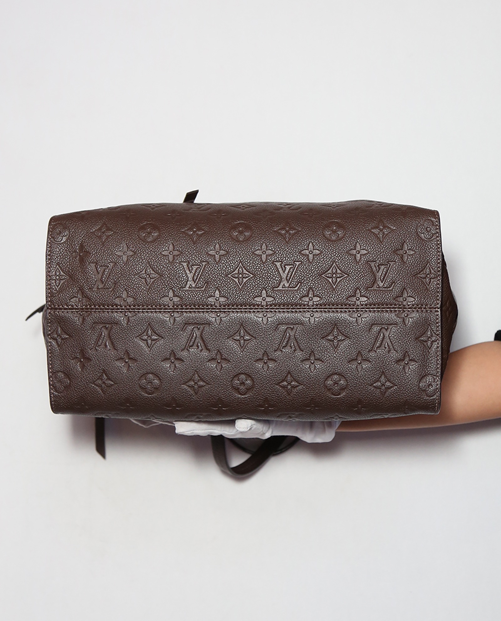 Louis Vuitton Lumineuse two-way bag 💕#louisvuitton . . Find