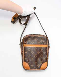 Danube cloth crossbody bag Louis Vuitton Black in Cloth - 25275001