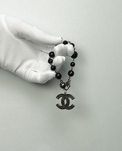 Chanel CC Large Logo Bracelet, front view