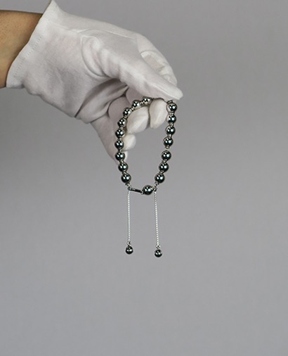 Gucci San Valentino Bead Bracelet, front view