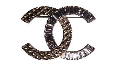 Chanel 2018 CC Brooch, front view