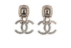 Chanel A22A CC Logo Earrings, Brass, Silver, 3*