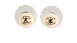 Chanel 05V CC Studs