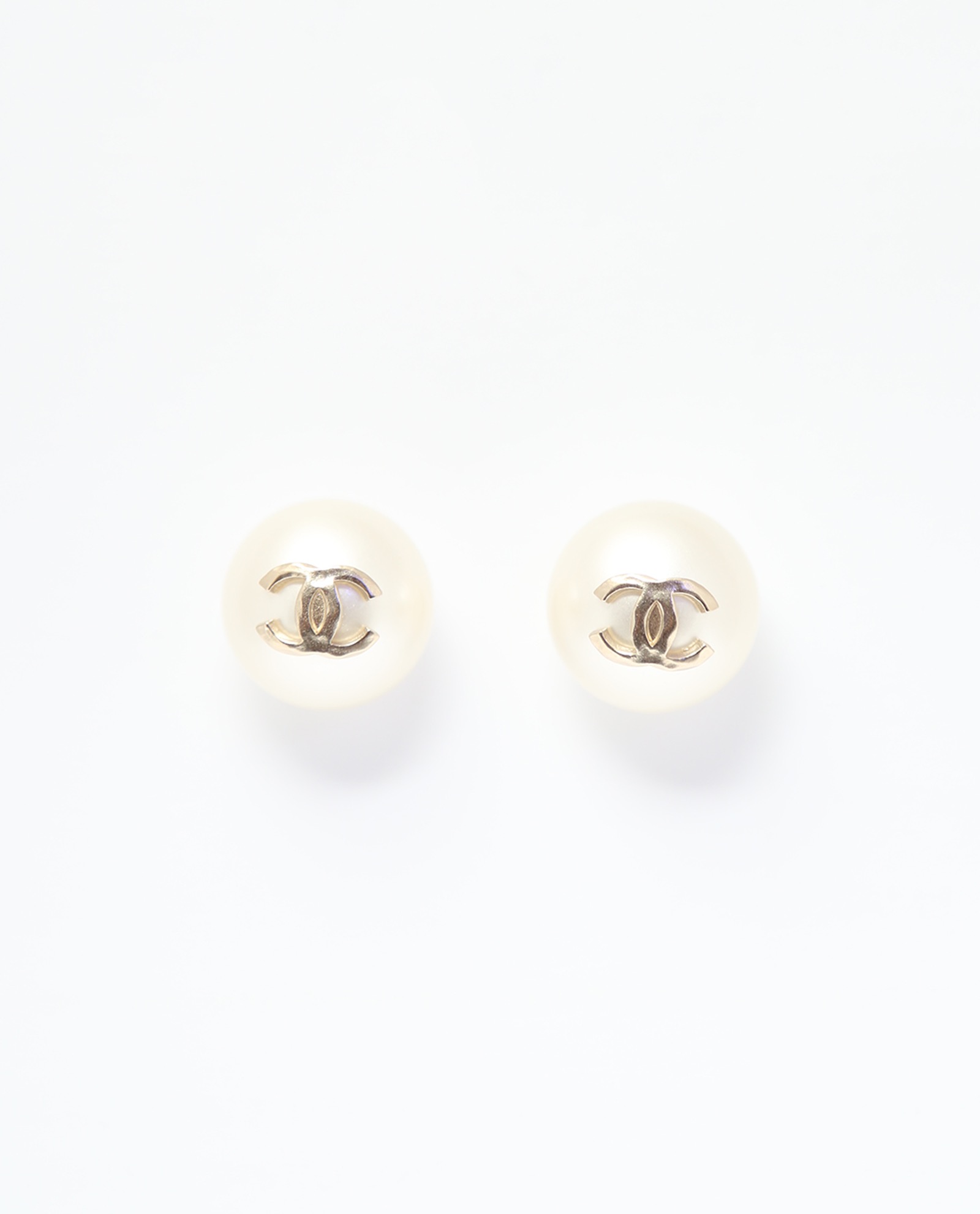 CC Pearl Earrings, Earrings - Designer Exchange |