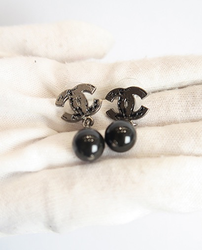 Chanel Globe Peal Earrings, front view