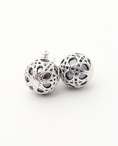 Dior Secret Cannage Earrings, front view