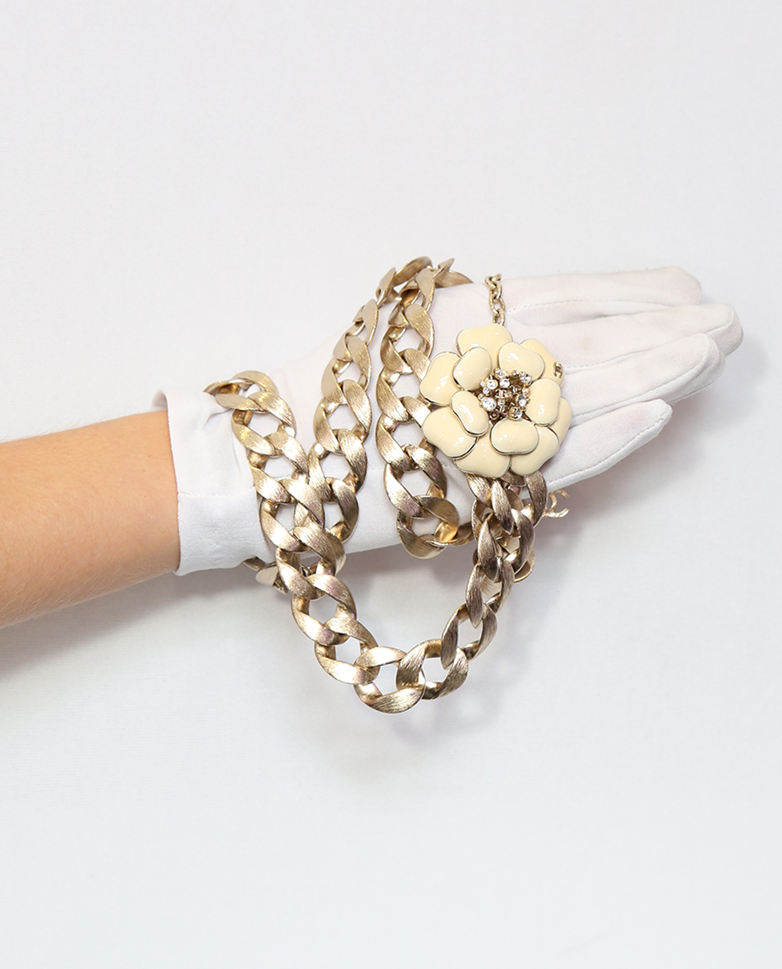 Chanel Camellia Chain Belt, Necklaces - Designer Exchange | Buy Sell  Exchange