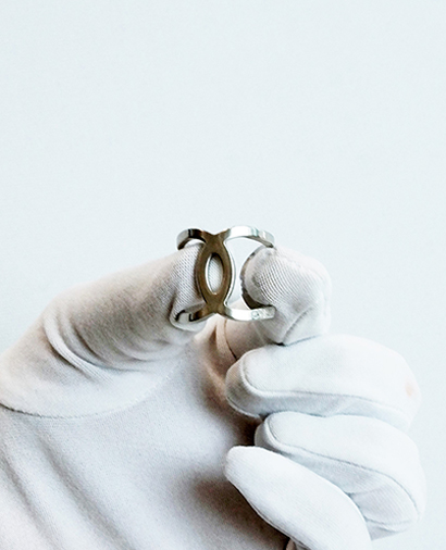Chanel CC Ring, front view