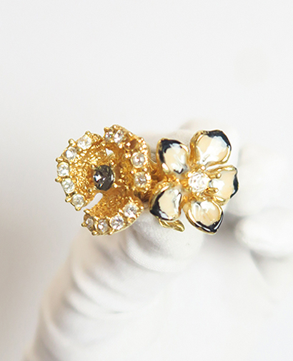 Alexander McQueen Cherry Blossom Two Flower Ring, front view